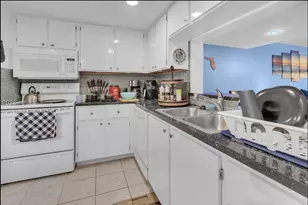 9427 NW 42nd, Sunrise, FL 33351 - Photo 2