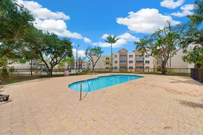 6135 NW 186th #202, Hialeah, FL 33015 - Photo 26
