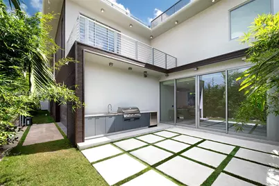 2100 S Miami, Miami, FL 33129 - Photo 40