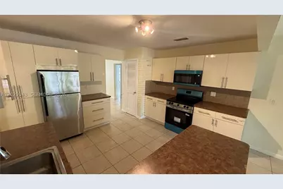 3199 Coral Hills #3, Coral Springs, FL 33065 - Photo 4
