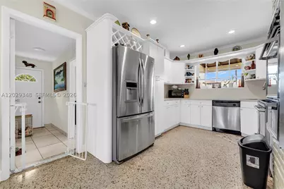 884 W 72nd, Hialeah, FL 33014 - Photo 12