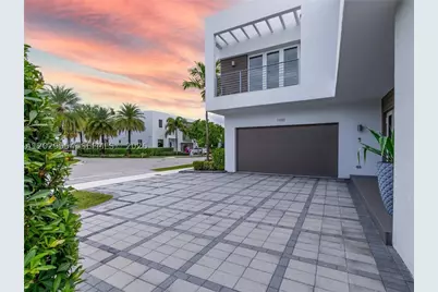 7480 NW 99th, Doral, FL 33178 - Photo 2