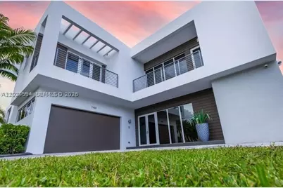 7480 NW 99th, Doral, FL 33178 - Photo 4