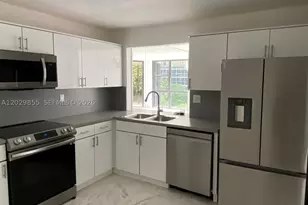 1925 Brickell, Miami, FL 33129 - Photo 10