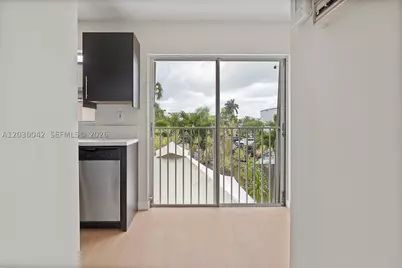 8631 NW 4th #1001, Miami, FL 33126 - Photo 12