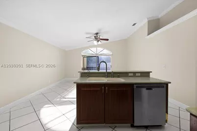 2010 NW 182nd, Pembroke Pines, FL 33029 - Photo 24