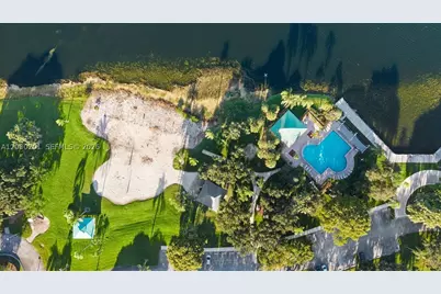2010 NW 182nd, Pembroke Pines, FL 33029 - Photo 12