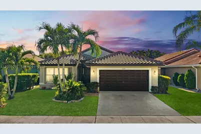 2010 NW 182nd, Pembroke Pines, FL 33029 - Photo 2