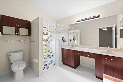 2010 NW 182nd, Pembroke Pines, FL 33029 - Photo 28