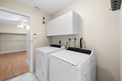 2010 NW 182nd, Pembroke Pines, FL 33029 - Photo 36