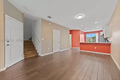 2390 SE 15th, Homestead, FL 33035 - Photo 8