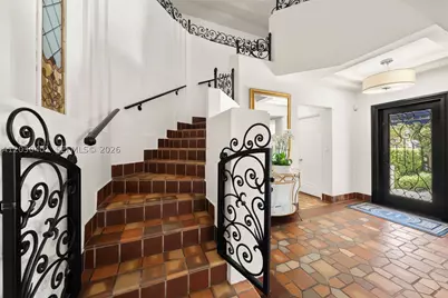 5860 Pine Tree, Miami Beach, FL 33140 - Photo 10