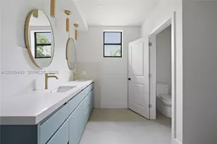 131 Miami Gardens, West Park, FL 33023 - Photo 20