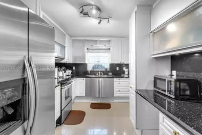 1320 SW 84th, Miami, FL 33144 - Photo 14