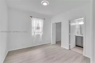 1393 Barcelona, Weston, FL 33327 - Photo 18