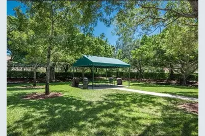 852 Heritage, Weston, FL 33326 - Photo 20
