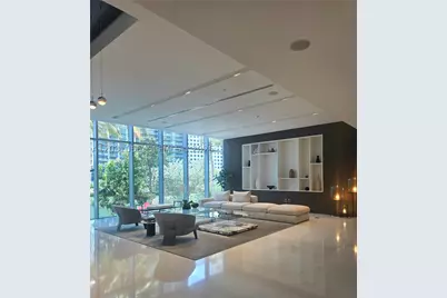 300 Biscayne Blvd #2408W, Miami, FL 33131 - Photo 18