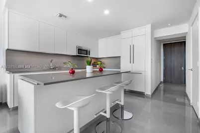88 SW 7th #3208, Miami, FL 33130 - Photo 8