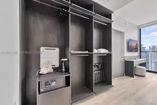 20 NE 11th, Miami, FL 33132 - Photo 18