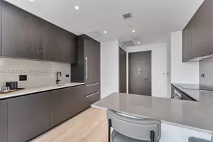 20 NE 11th, Miami, FL 33132 - Photo 10