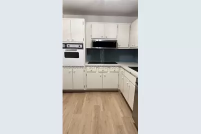 400 Kings Point #316, Sunny Isles Beach, FL 33160 - Photo 4