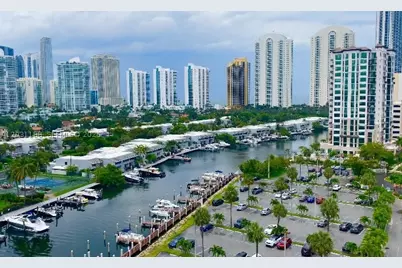 400 Kings Point #316, Sunny Isles Beach, FL 33160 - Photo 22