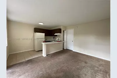 5192 NE 6th #802, Oakland Park, FL 33334 - Photo 4