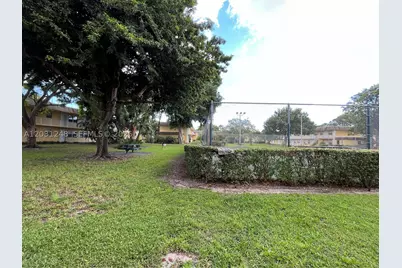 5192 NE 6th #802, Oakland Park, FL 33334 - Photo 12
