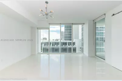 1040 Biscayne #1205, Miami, FL 33132 - Photo 2