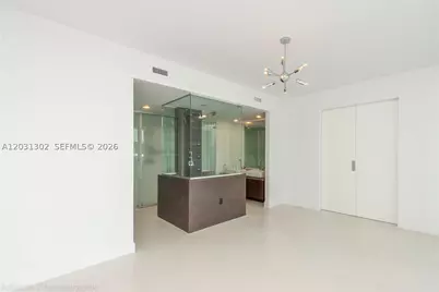 1040 Biscayne #1205, Miami, FL 33132 - Photo 10