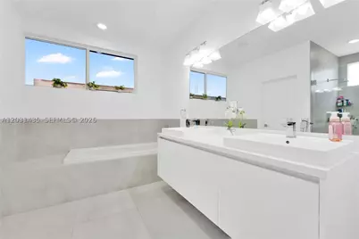 6750 NW 103rd, Doral, FL 33178 - Photo 14