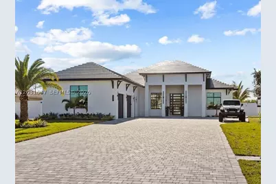 337 SW Kestor, Port Saint Lucie, FL 34953 - Photo 2