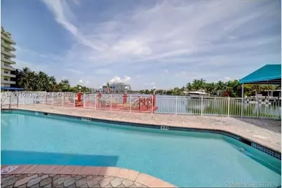 4740 Pine Tree #25, Miami Beach, FL 33140 - Photo 2