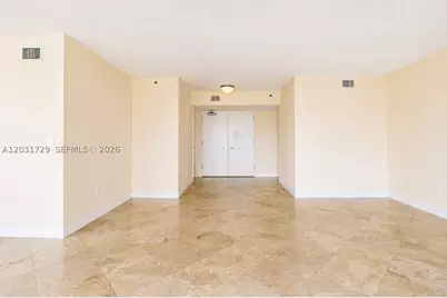 5900 Collins #601, Miami Beach, FL 33140 - Photo 4