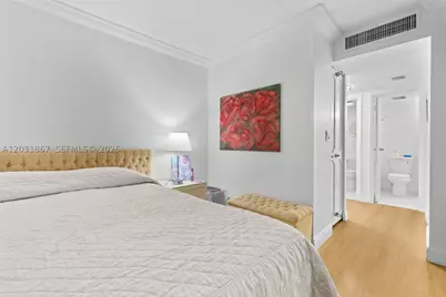 20400 Country Club #203, Aventura, FL 33180 - Photo 10