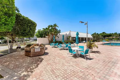 20400 Country Club #203, Aventura, FL 33180 - Photo 18