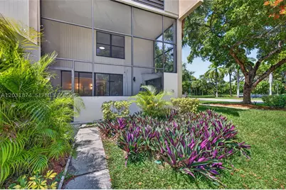 20300 W Country Club #106-3, Aventura, FL 33180 - Photo 28