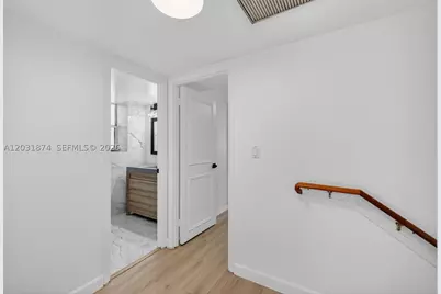 20300 W Country Club #106-3, Aventura, FL 33180 - Photo 32