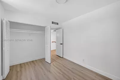 20300 W Country Club #106-3, Aventura, FL 33180 - Photo 44