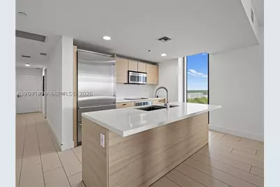 16385 Biscayne #1615, North Miami Beach, FL 33160 - Photo 10