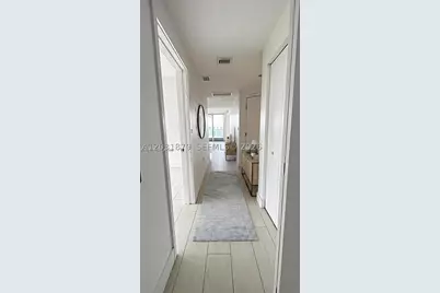 16385 Biscayne #1615, North Miami Beach, FL 33160 - Photo 6