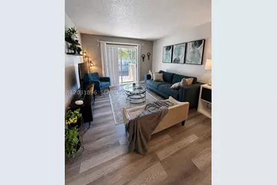 1150 Collins #204, Miami Beach, FL 33139 - Photo 2