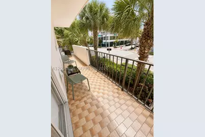 1150 Collins #204, Miami Beach, FL 33139 - Photo 4