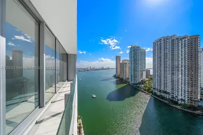 300 Biscayne Blvd #1904C, Miami, FL 33131 - Photo 2