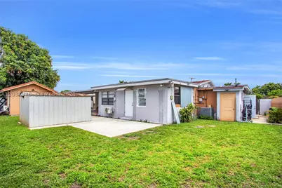 855 W 70th, Hialeah, FL 33014 - Photo 40
