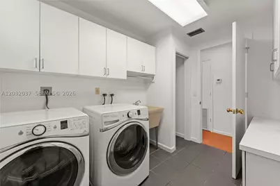 440 SW 29th, Miami, FL 33129 - Photo 16