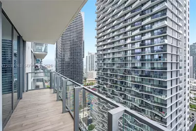 88 SW 7th #2302, Miami, FL 33130 - Photo 4