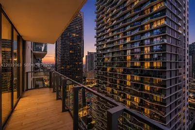 88 SW 7th #2302, Miami, FL 33130 - Photo 24
