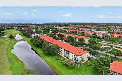 1101 SW 128th #409C, Pembroke Pines, FL 33027 - Photo 2