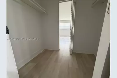 12215 W Dixie #206, North Miami, FL 33161 - Photo 8